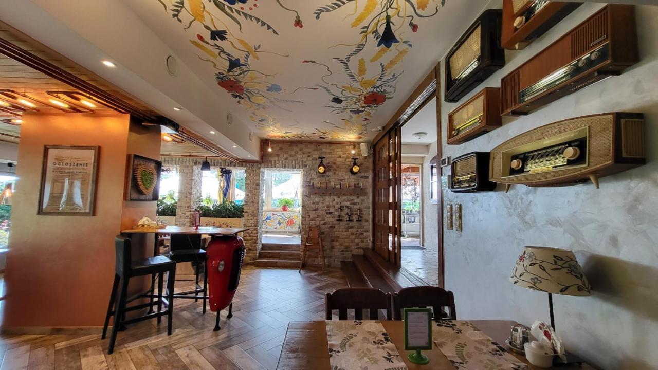 Zajazd Gniewko Mala Karczma Exterior foto